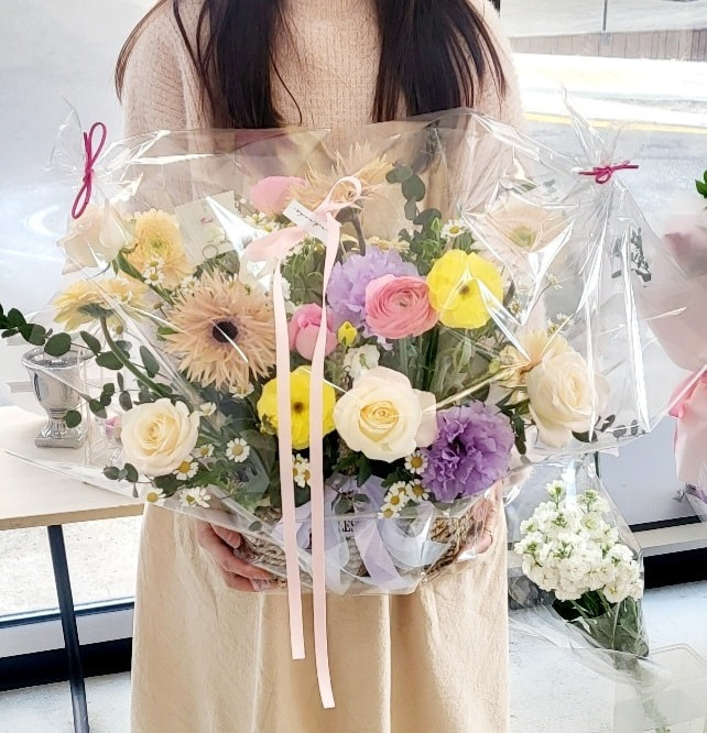 축하 ,고백 꽃바구니 할인 판매합니다 *** - 서울특별시 중랑구 상봉동 | 비즈프로필 축하 ,고백 꽃바구니 할인 판매합니다 *** - 서울특별시 중랑구 상봉동 | 비즈프로필