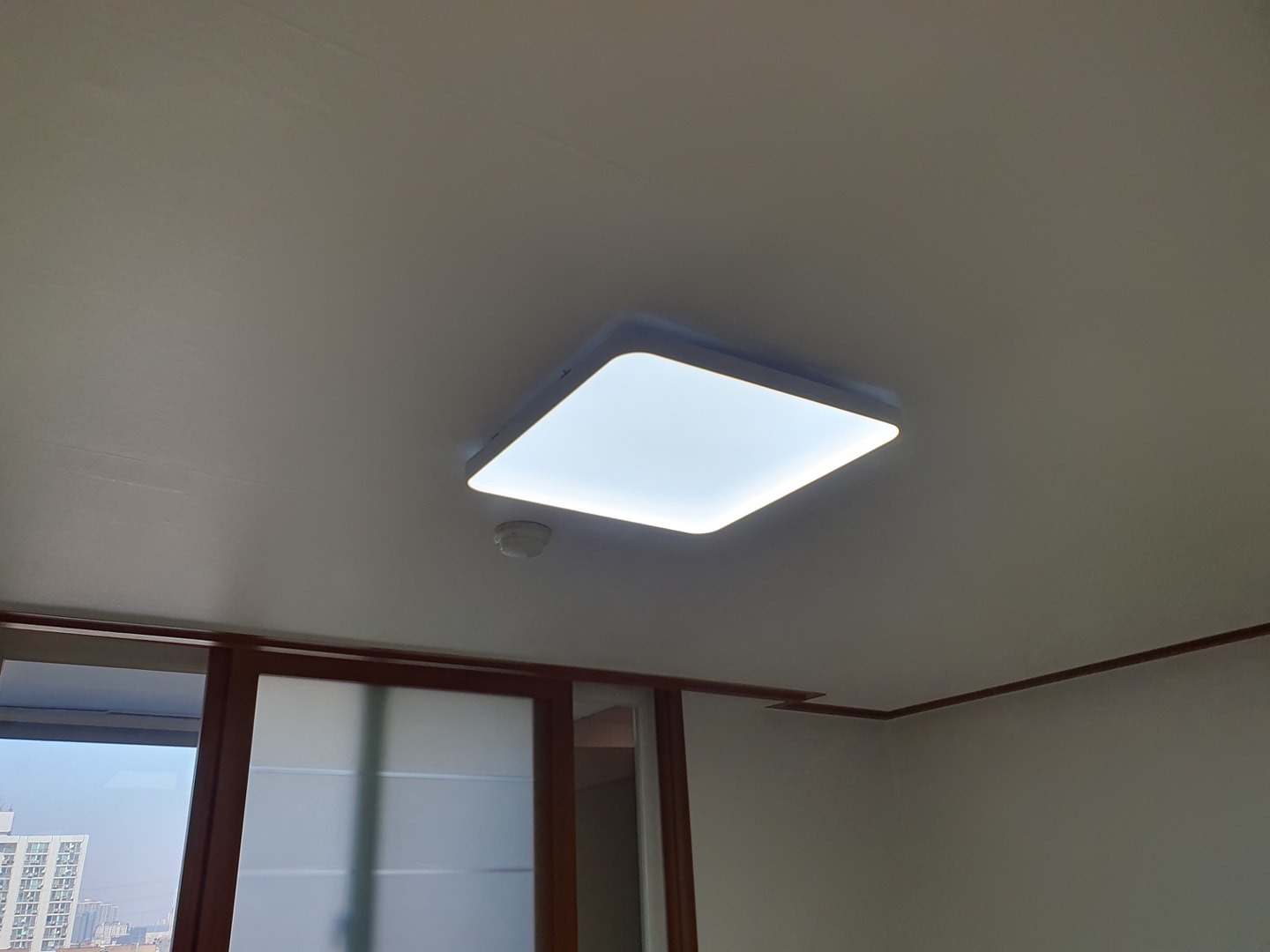 아파트 LED전등 전체교체, 전자식 스위치교체, 콘센트증설, 차단기교체. - 서울특별시 서초구 방배동 | 비즈프로필