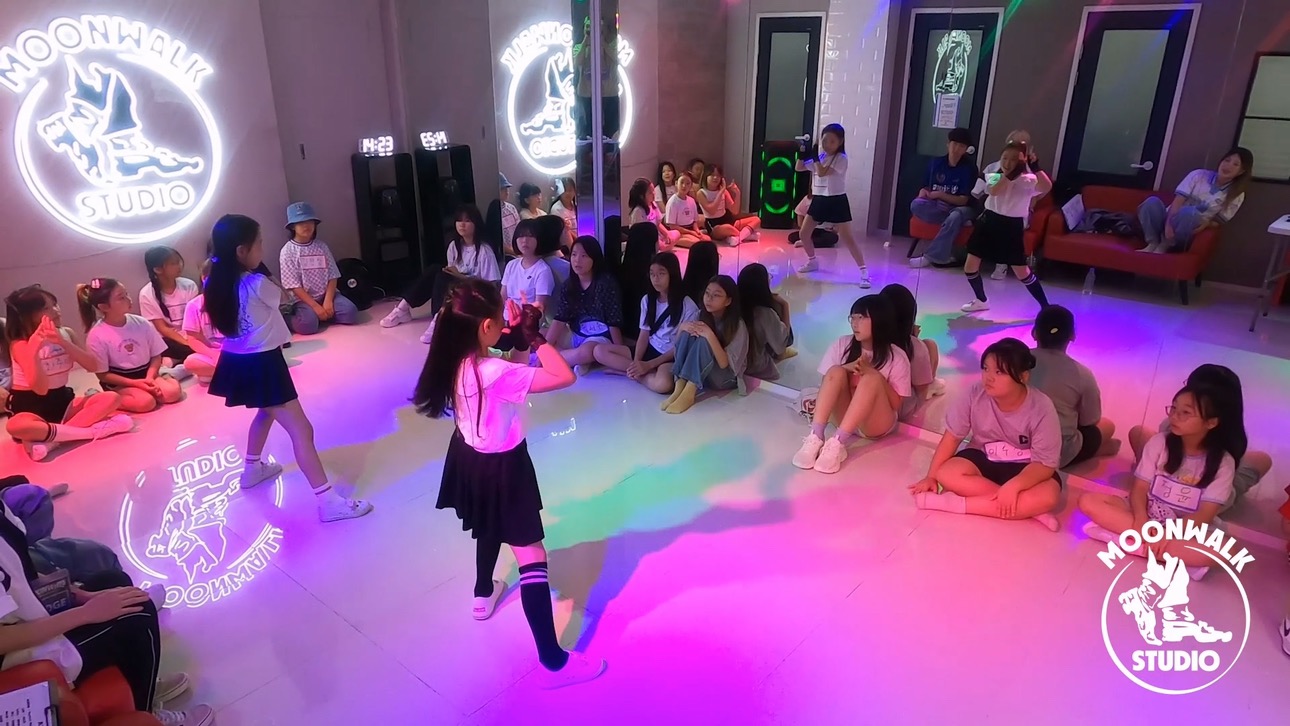 문워크 댄스스튜디오 picture 3