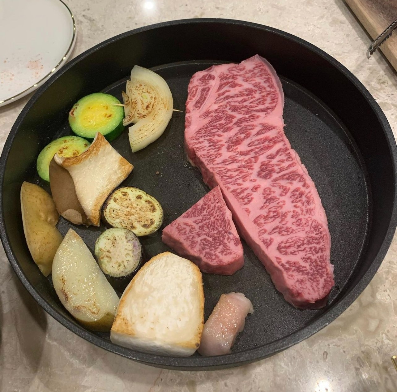 여름에도 시원한 고기집