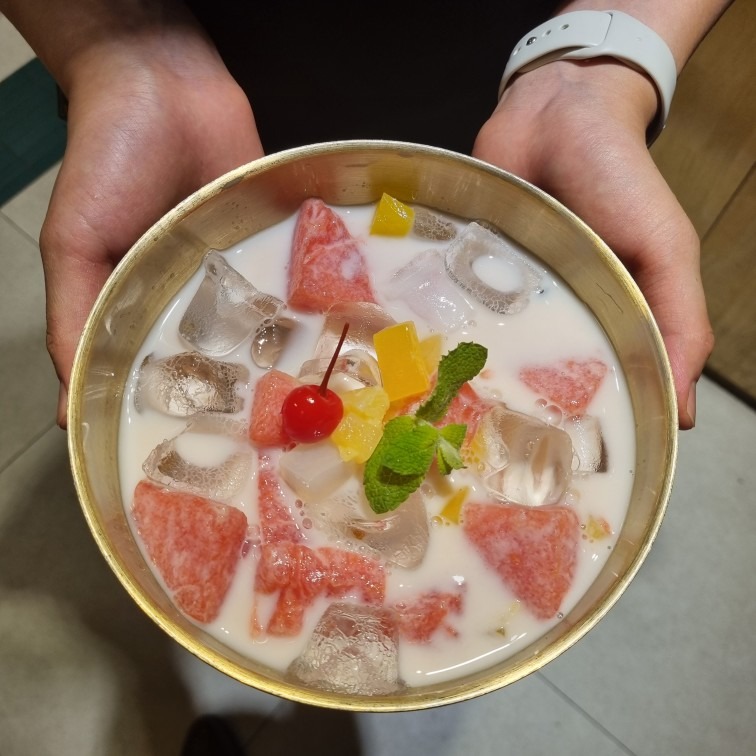 고기드시고 시원한 수박화채 드릴게요
