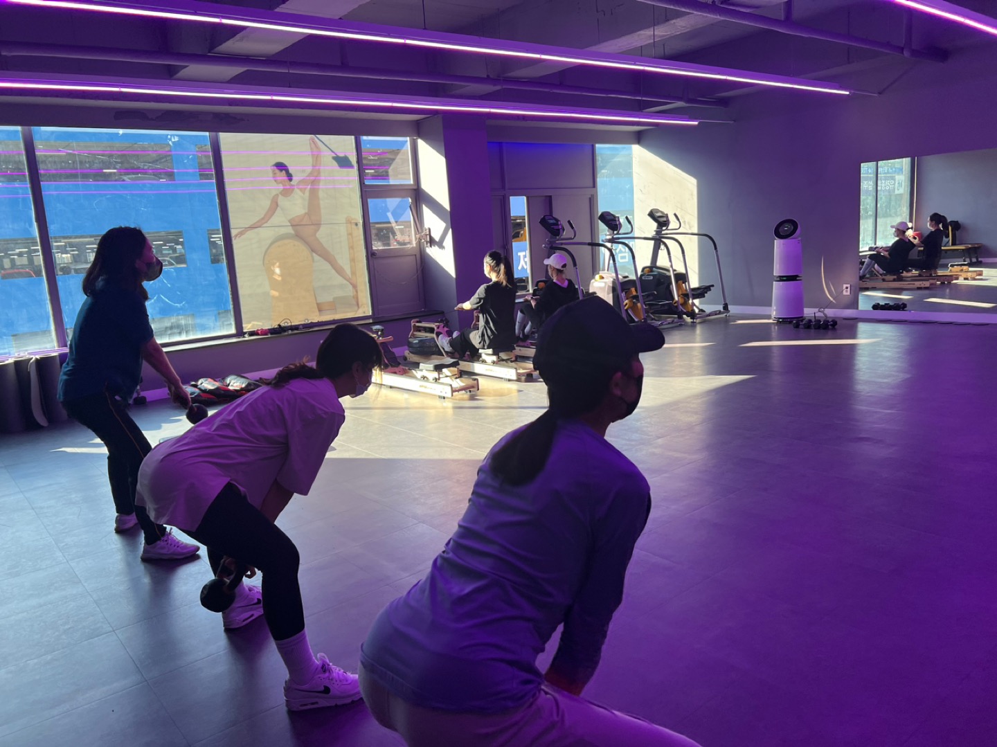 오늘은 불가리안백을 이용한 백스쿼트와 케틀벨 스윙을 진행하였어요^^ | 경기도 안산시 단원구 초지동 | 헬스 | 당근 비즈 소식