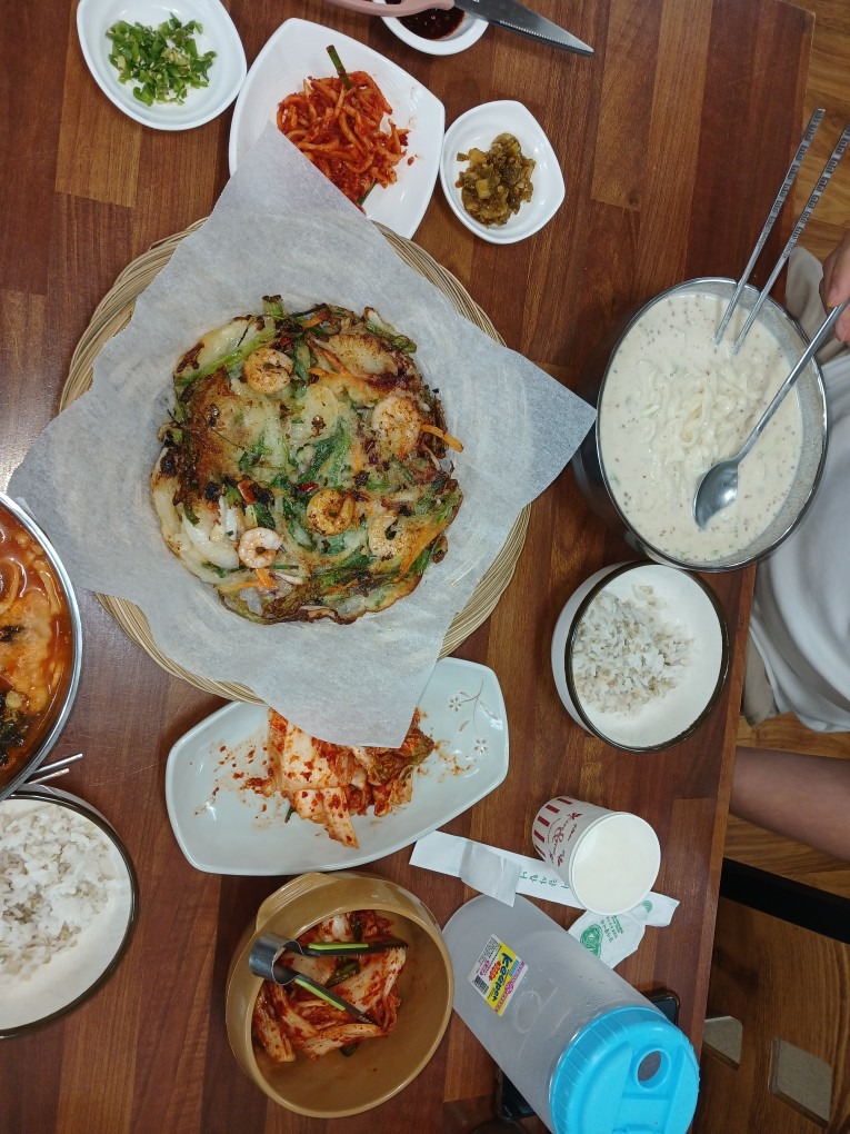 향촌칼국수 picture 4