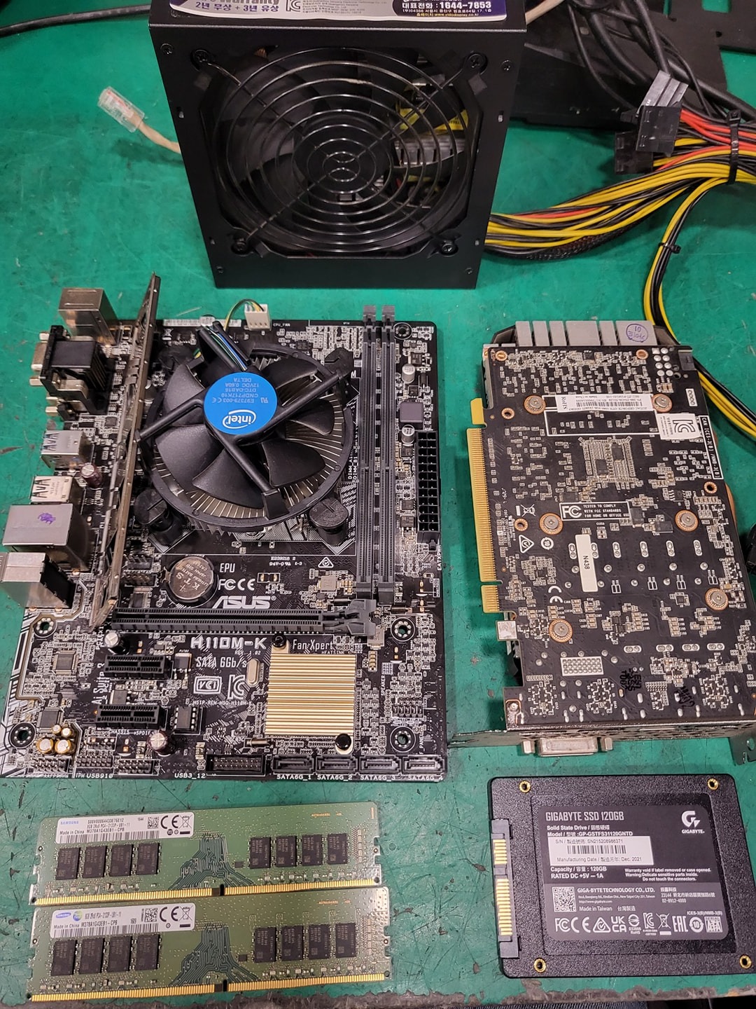 전업투자 주식용 컴퓨터 모니터 3대 연결 가능한 컴퓨터 세팅 | 경기도 부천시 원미구 원미동 | 컴퓨터전문매장 | 당근 비즈 소식