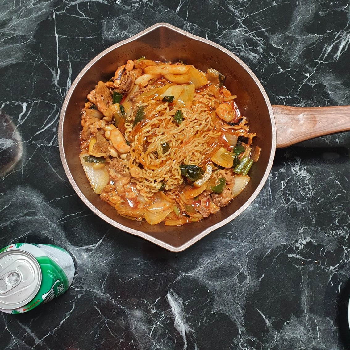 형형 review