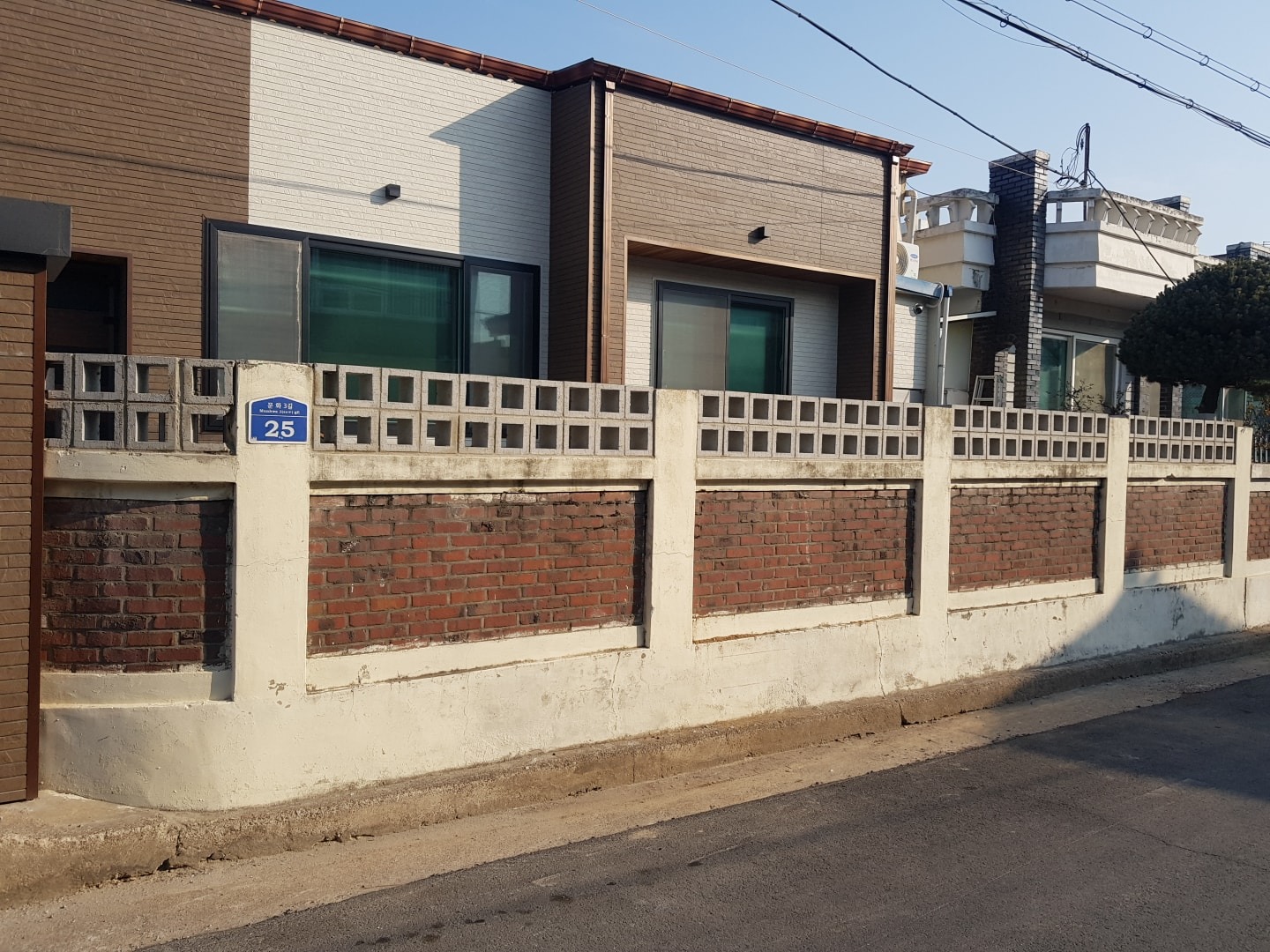 ☆문화동주택 외부담장 페인팅☆ | 전북특별자치도 군산시 나운동 | 주택수리종합 | 당근 비즈 소식