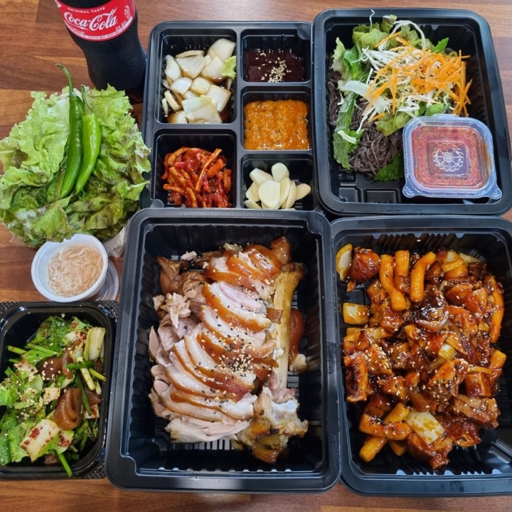 황도화덕족발본점