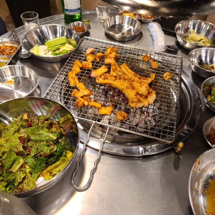 돌담정육식당