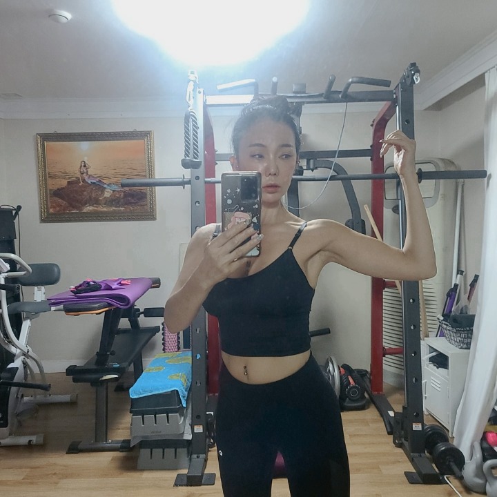 니나강짐