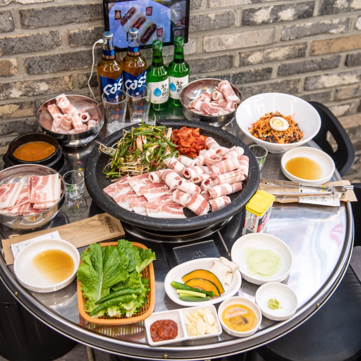 창영이부추냉삼&국수집