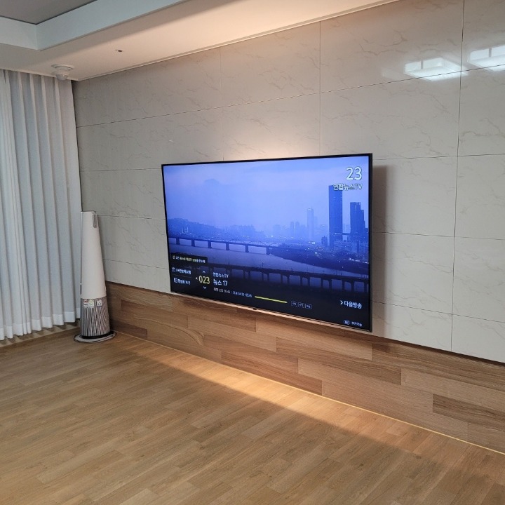 무타공벽걸이티비 강철뭉치TV