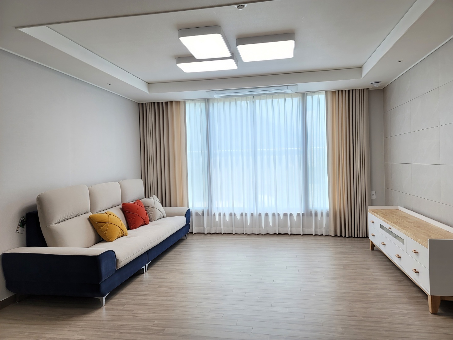디자인윈도우 창원 picture 4