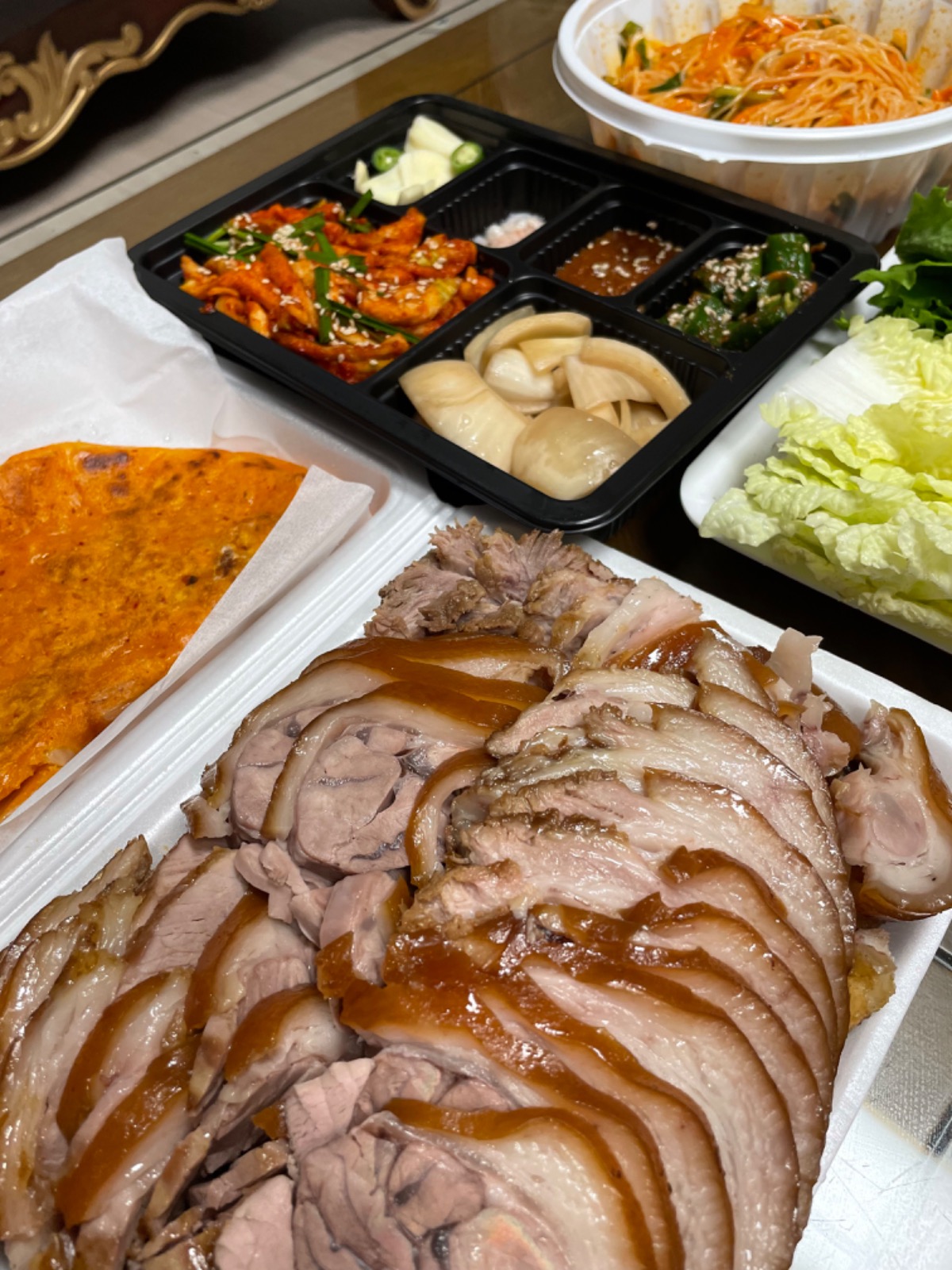 가마솥 족발 보쌈 picture 1
