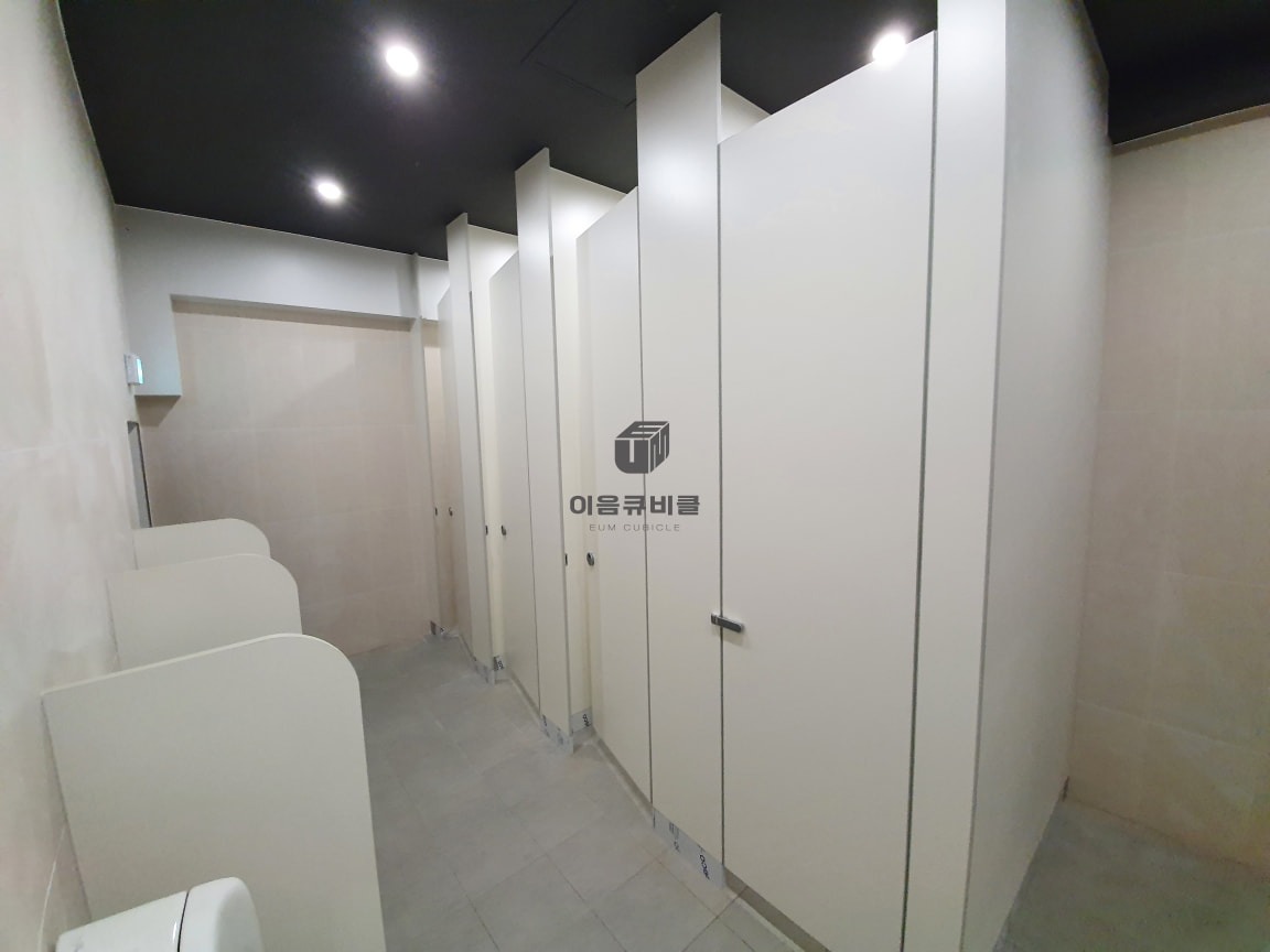 이음큐비클(화장실칸막이) picture 4