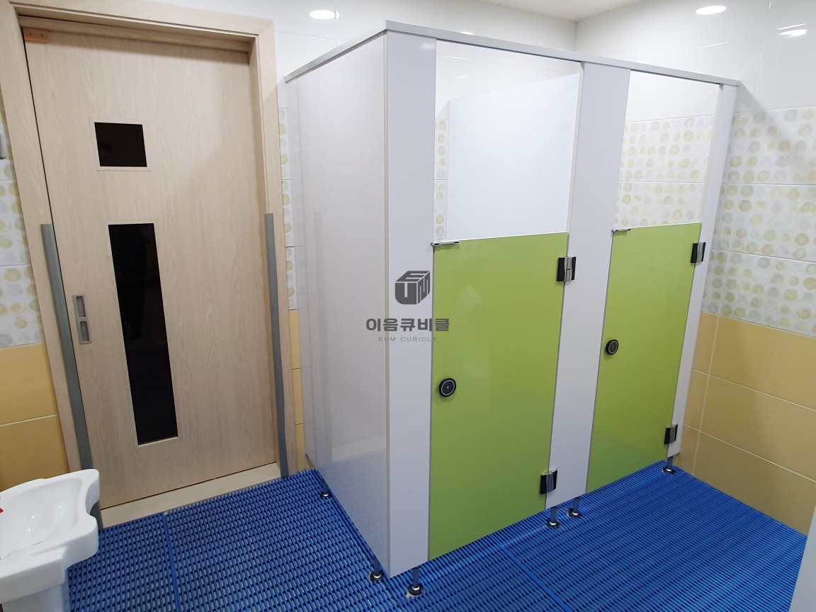 이음큐비클(화장실칸막이) picture 5