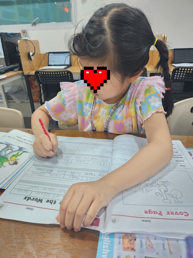 잉글리쉬파크어학원 picture 8