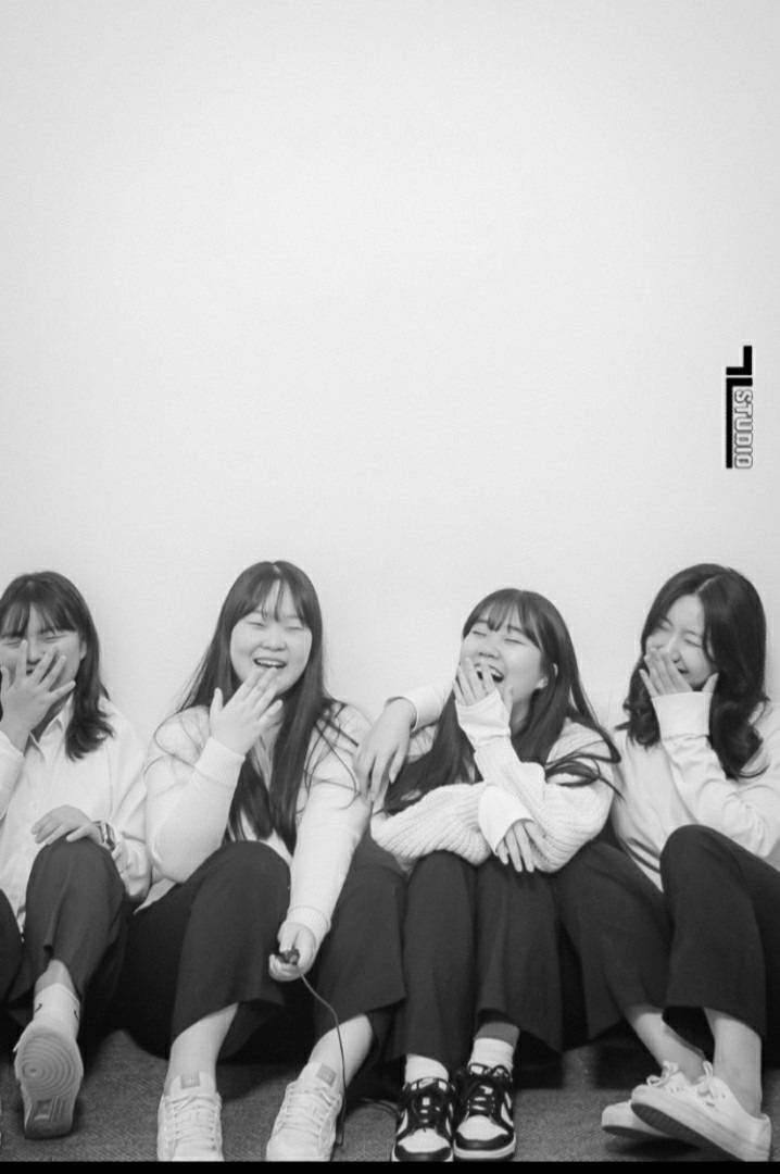 수원셀프사진관 기억니은 스튜디오 picture 3