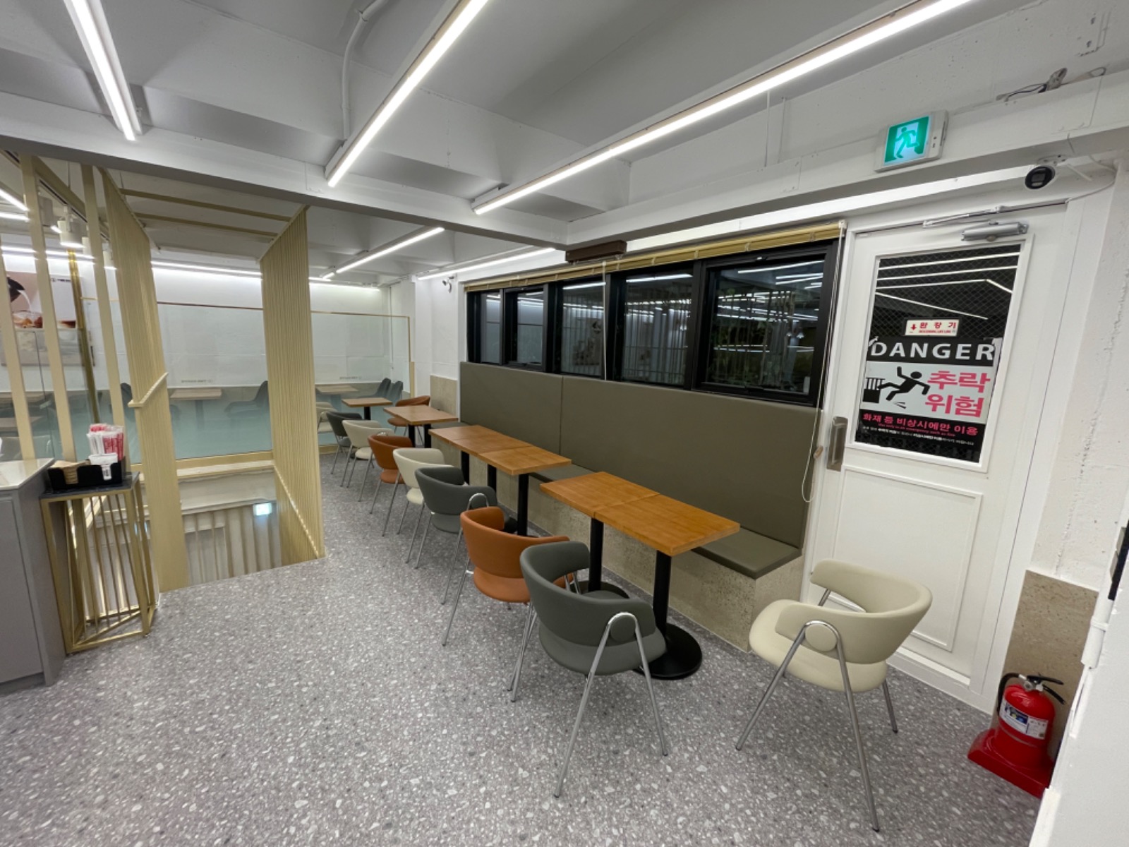 더카페 성대시장점 picture 8
