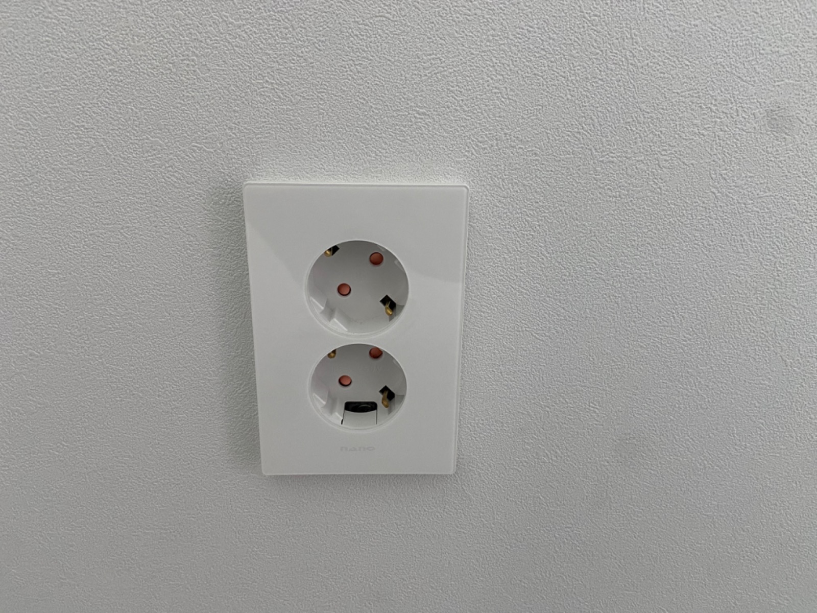생활전기 전기공사 콘센트및 전등교체 picture 0