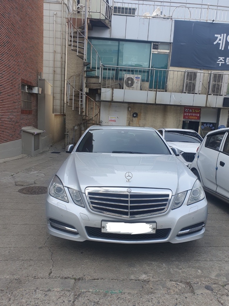 E 클래스 W212 E220 CDI 아방가르드 매물 썸네일