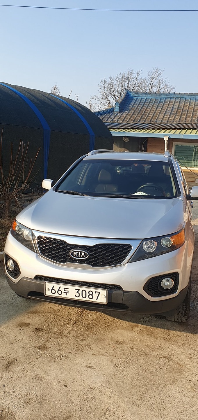쏘렌토 R XM 7인승(디젤 2.0) 2WD TLX 고급 매물 썸네일