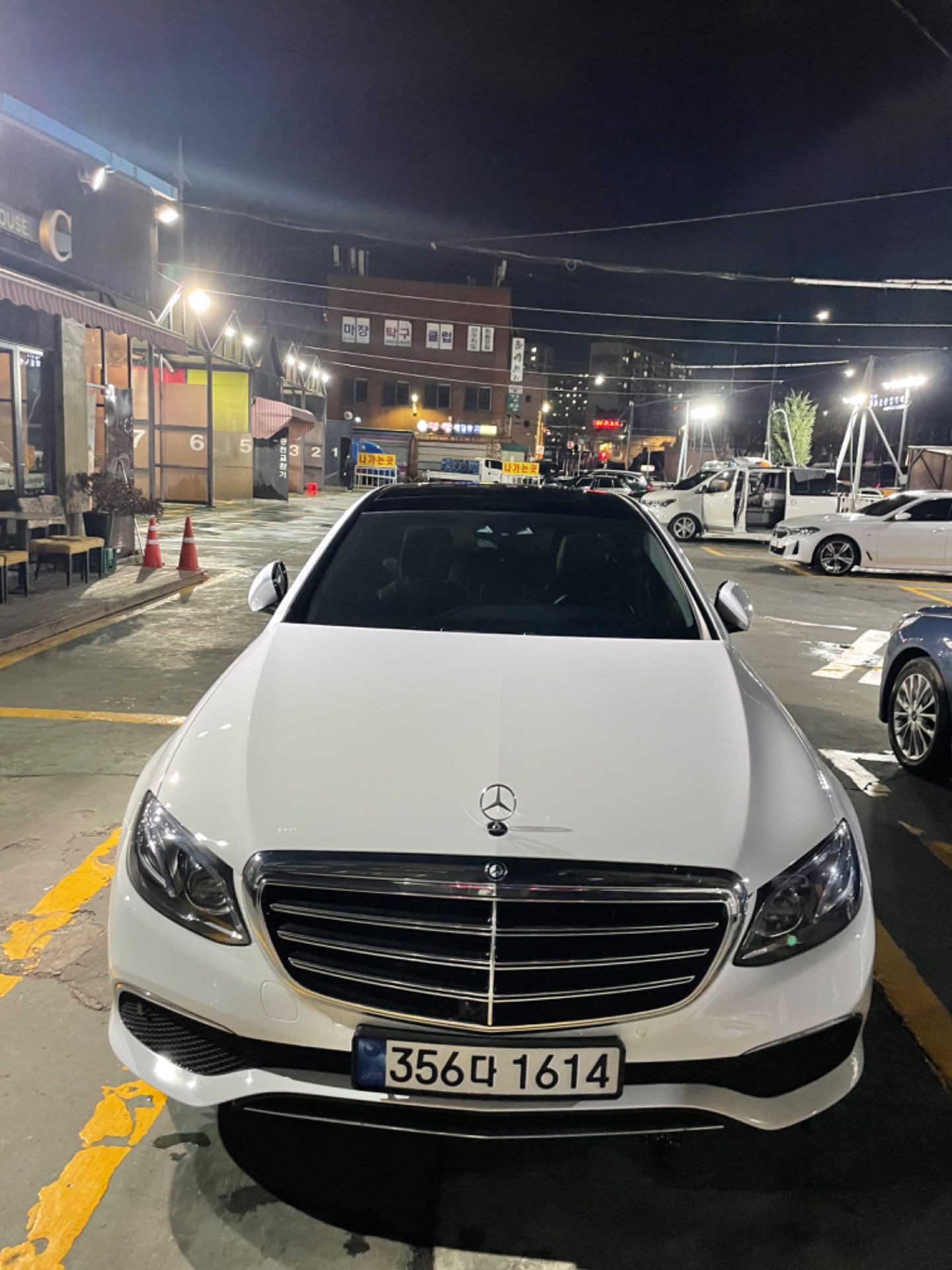 E 클래스 W213 E300 익스클루시브 매물 썸네일