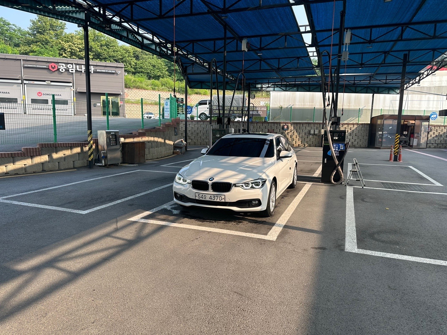 3시리즈 F30 320d 세단 (190마력) 매물 썸네일