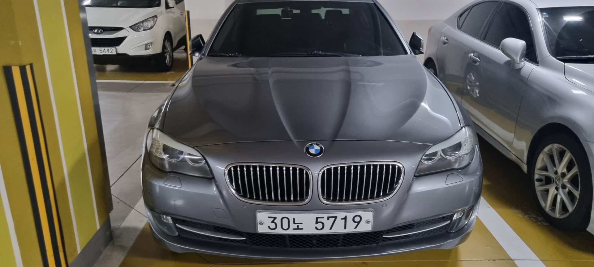 5시리즈 F10 528i (258마력) 매물 썸네일