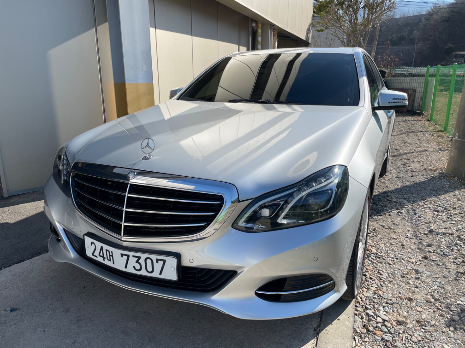 E 클래스 W212 E300 (252마력) 매물 썸네일