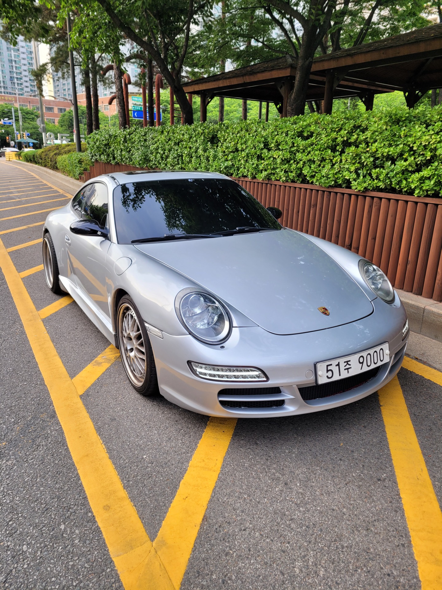 911 997 카레라 매물 썸네일