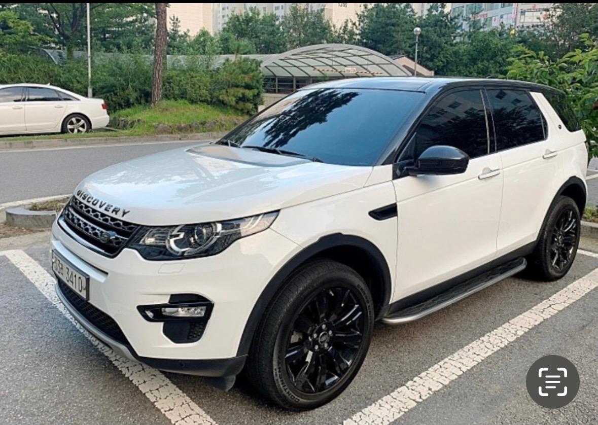 디스커버리 스포츠 L550 2.0 TD4 AWD HSE Luxury (180마력) 매물 썸네일