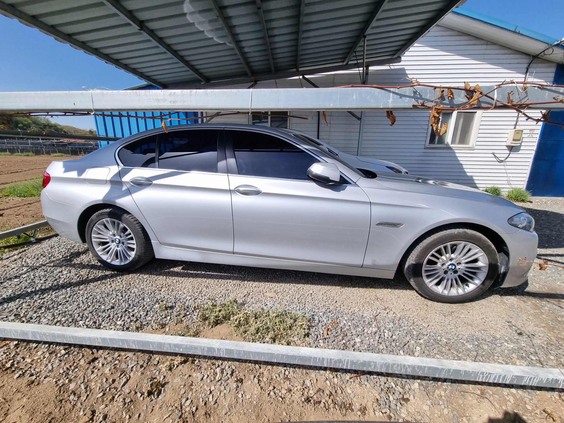 5시리즈 F10 520d xDrive (184마력) 매물 썸네일