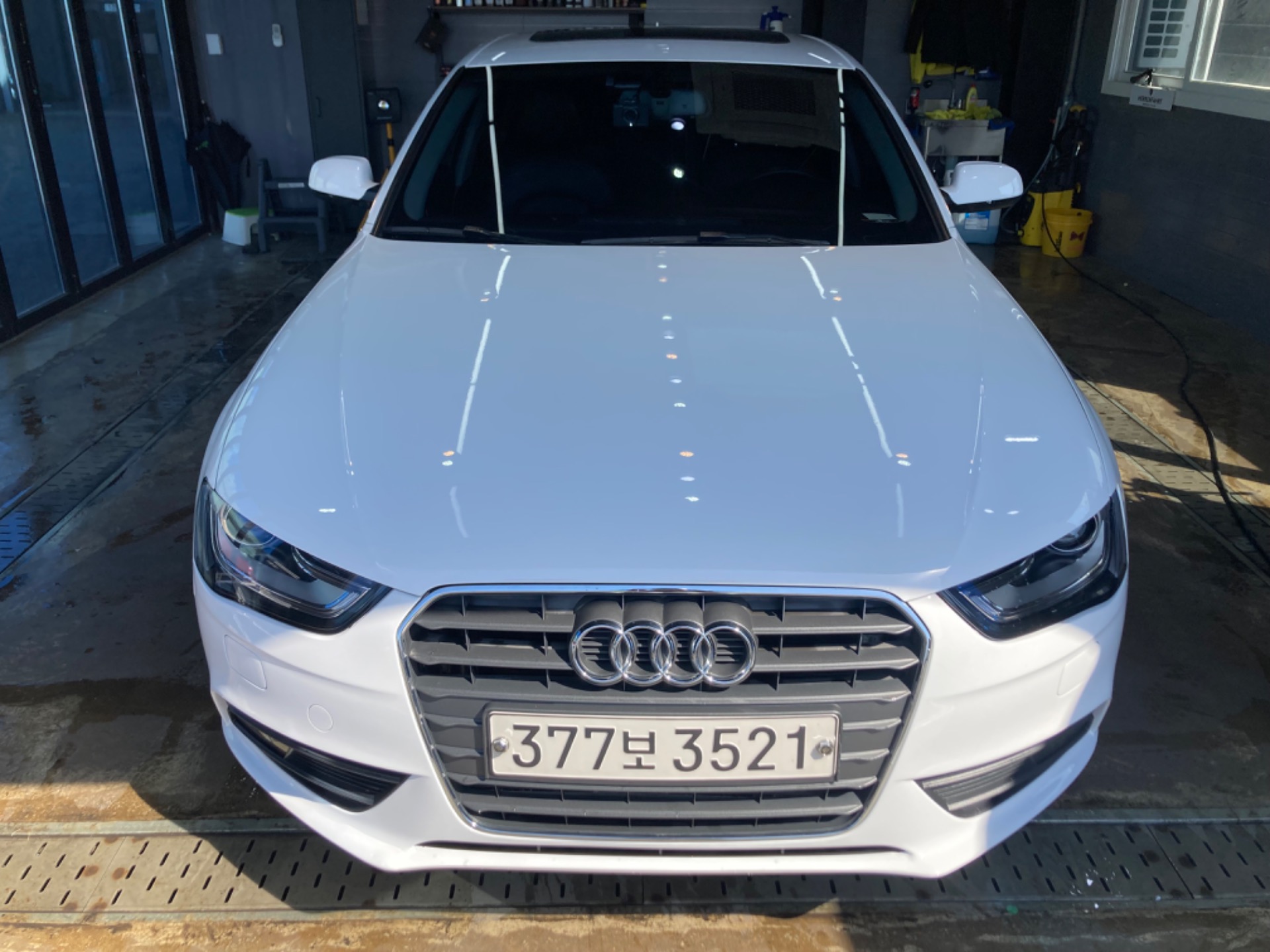 A4 B8/8K 2.0 TDI 매물 썸네일