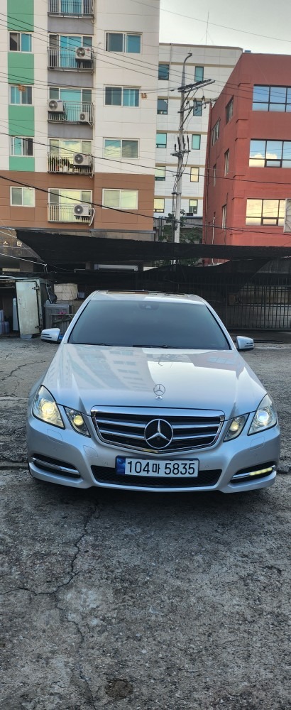 E 클래스 W212 E220 CDI 후기형 (170마력)아방가르드 매물 썸네일