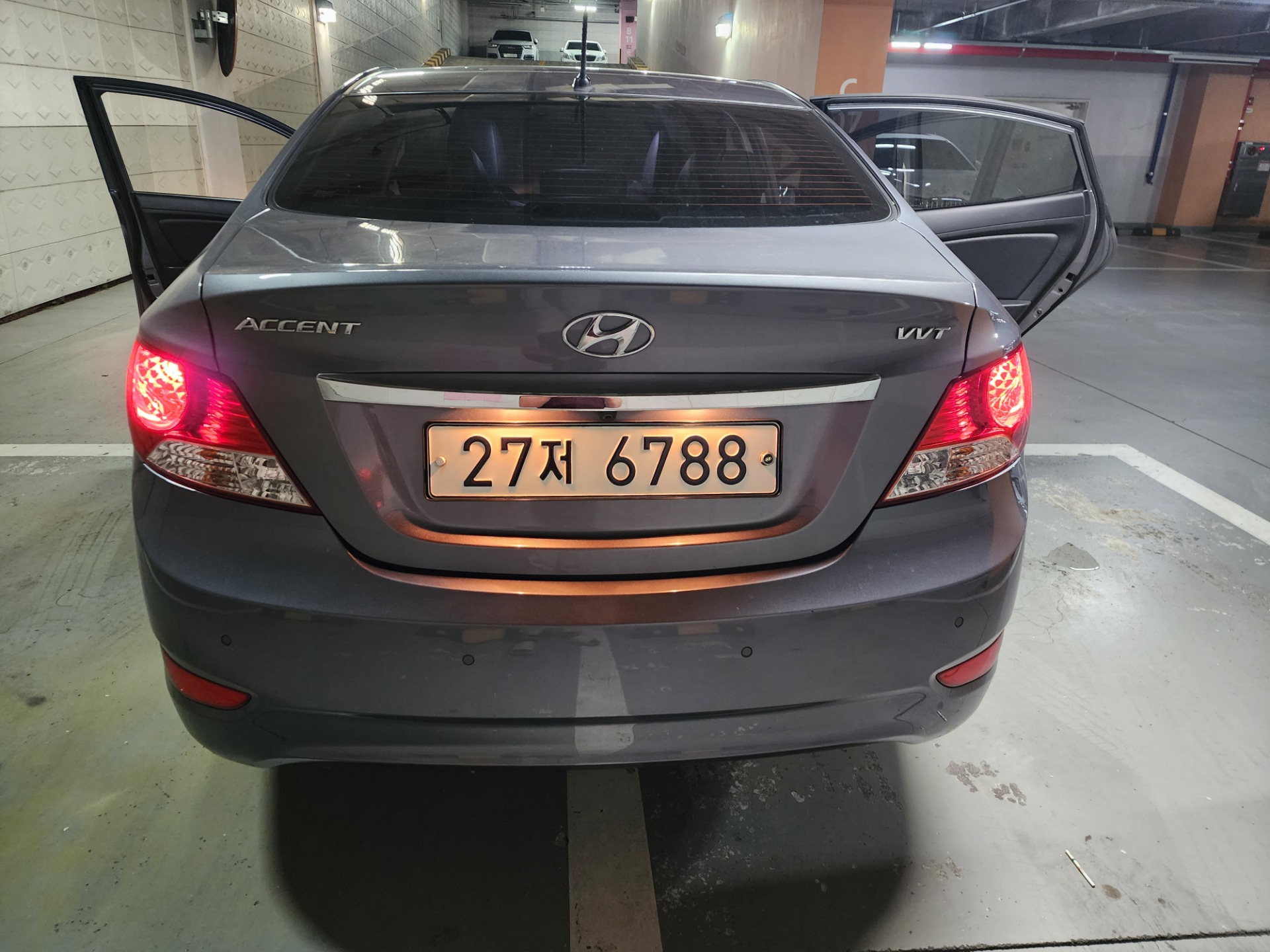 신형 엑센트 RB 4DR 1.4 VVT 모던 매물 썸네일