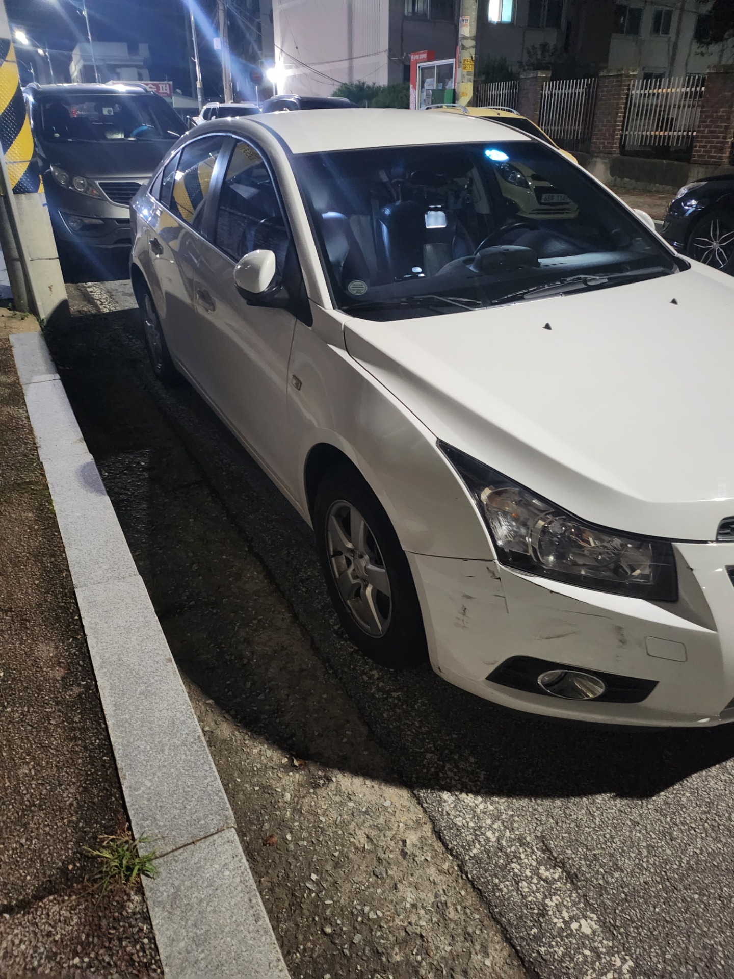 크루즈 4DR 1.8 DOHC 매물 썸네일