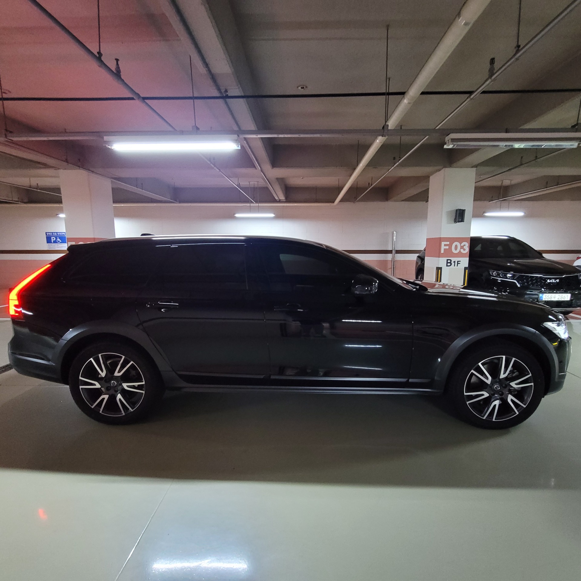 V90 크로스컨트리 T5 AWD 매물 썸네일