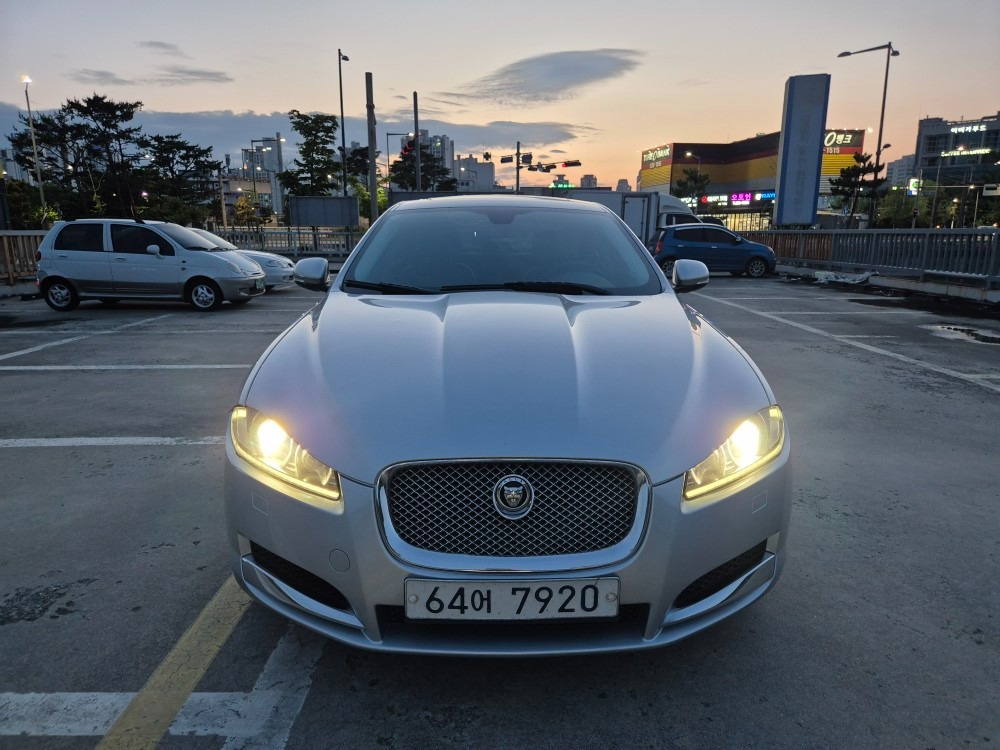 XF X250 2.2 d 럭셔리 매물 썸네일