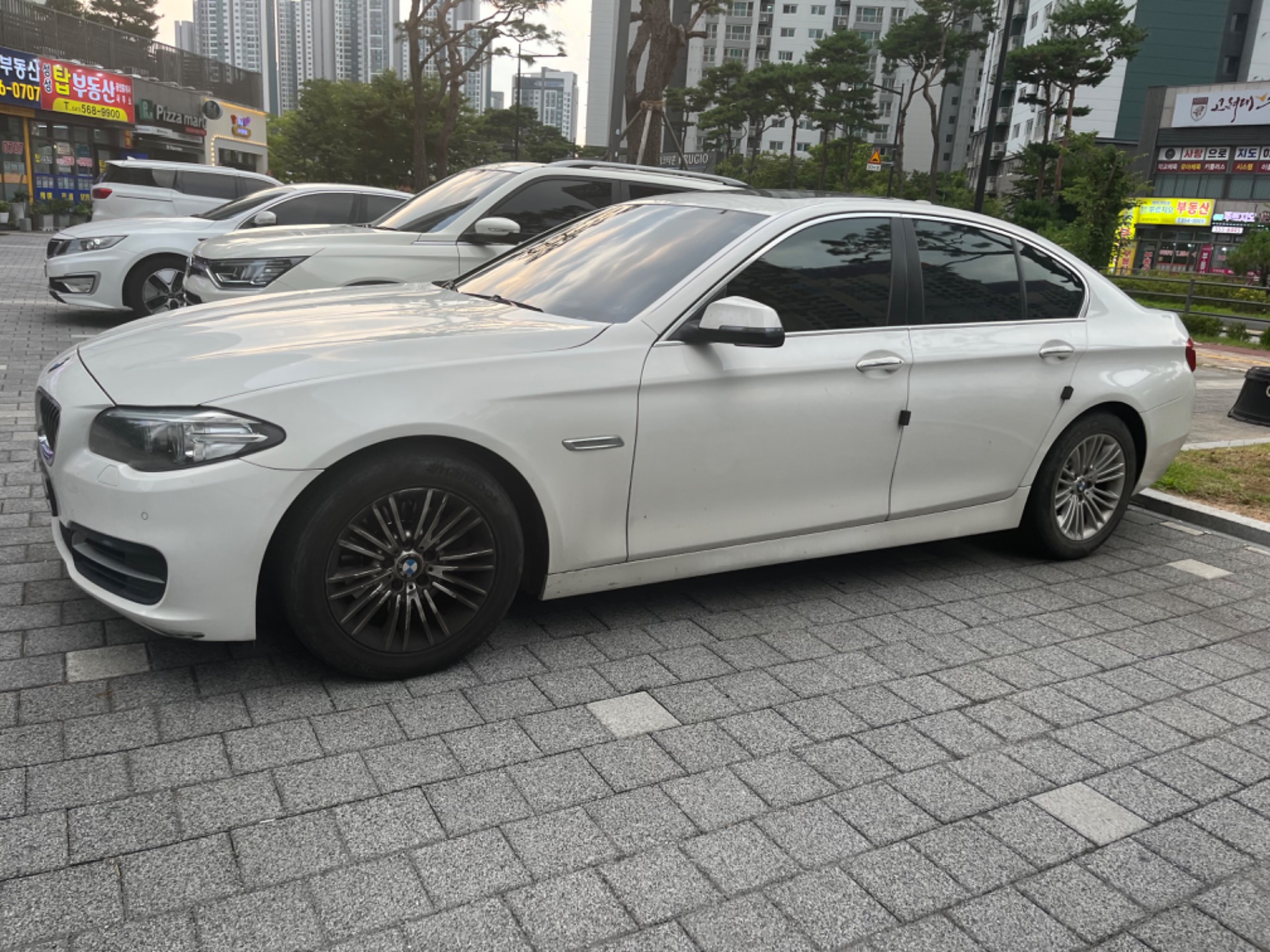 5시리즈 F10 520d xDrive (184마력) 매물 썸네일