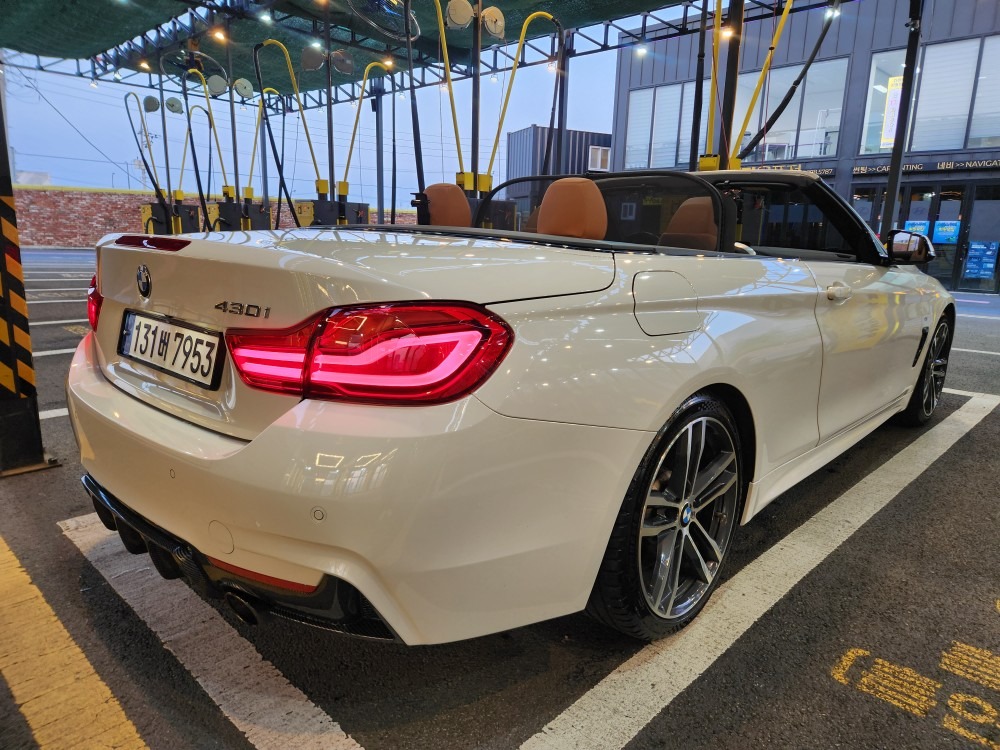 BMW 4시리즈 F32 430 i 컨버터블 페이스리프트 (252마력)