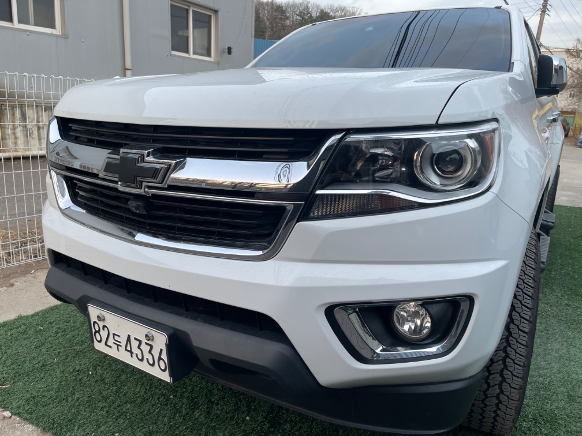 콜로라도 가솔린 3.6 AWD 익스트림-X (스포츠바) 매물 썸네일