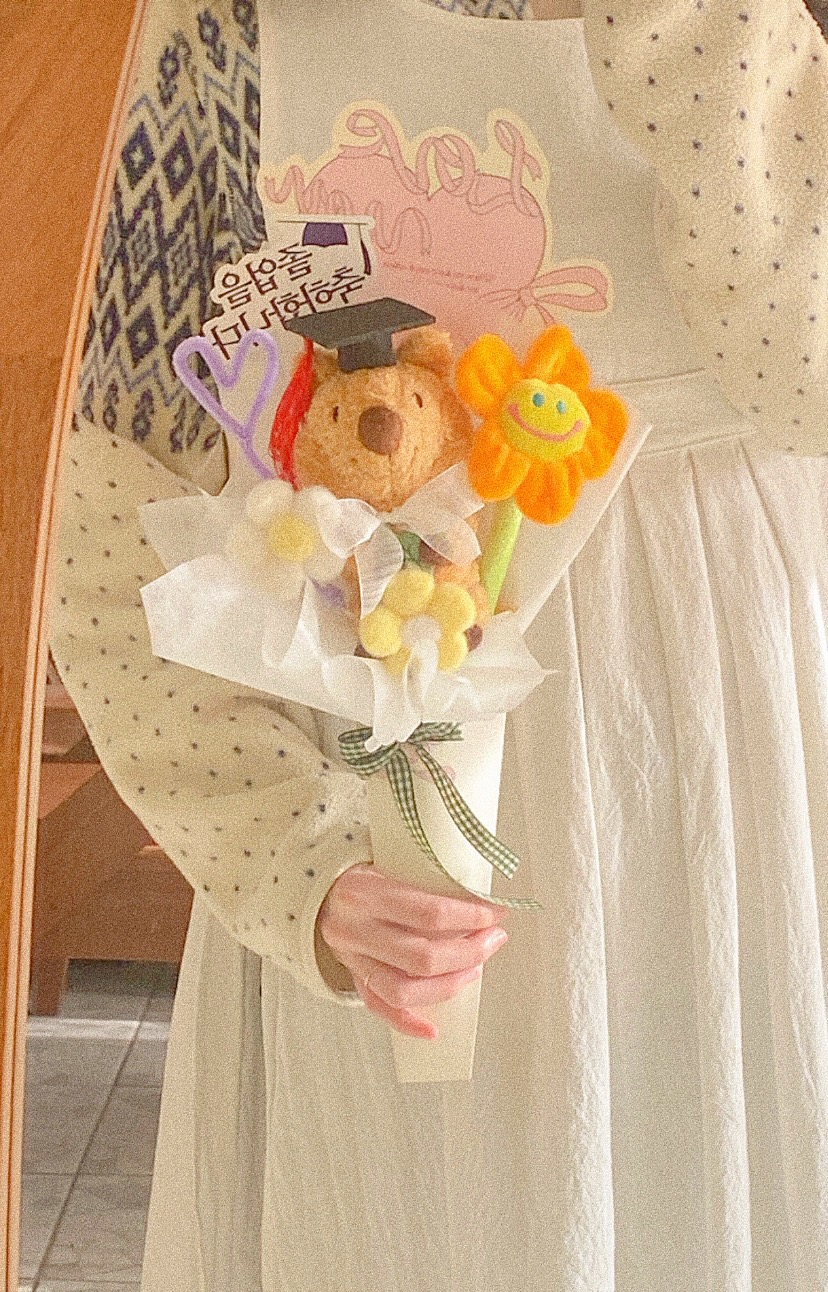꼬깔 캐리어 인형다발 상품 썸네일