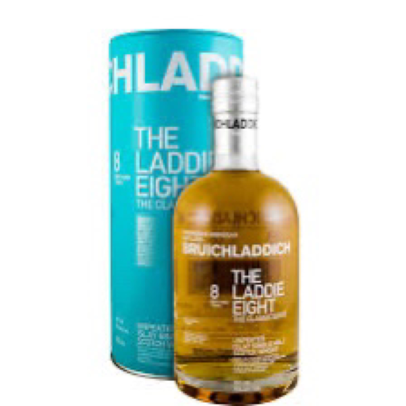 🍷위스키 시음❤️ Bruichladdich 8 year old

총평: 8년숙성에도 불구하고 풍부한 맛과 향

N: 잘 익은 복숭아, 배, 달콤한 비스킷 향 등 다양한 향이 느껴지며,

p: 설탕에 절인 오렌지, 바닐라 등의 맛이 버무려져서 느껴집니다.

f: 매력적인 술로, 우아하고 긴 마무리가 특징입니다.