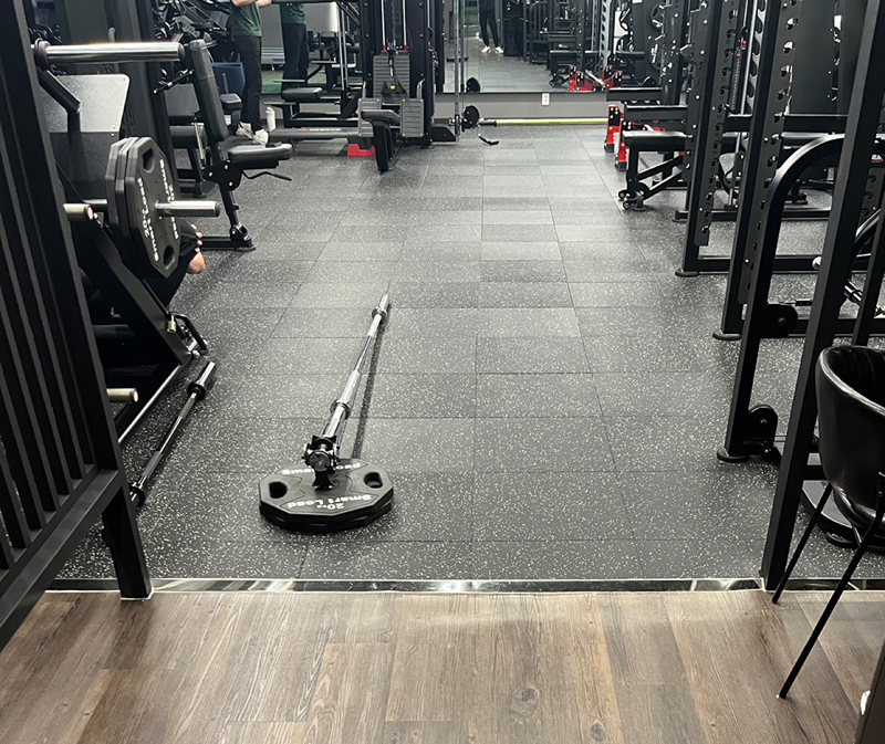 야간 헬스 4명 마감💪🏻 먹기 위해선 운동 해야해🙂‍↕️