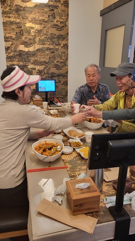 일요 노래방.6.70대 앨범 사진