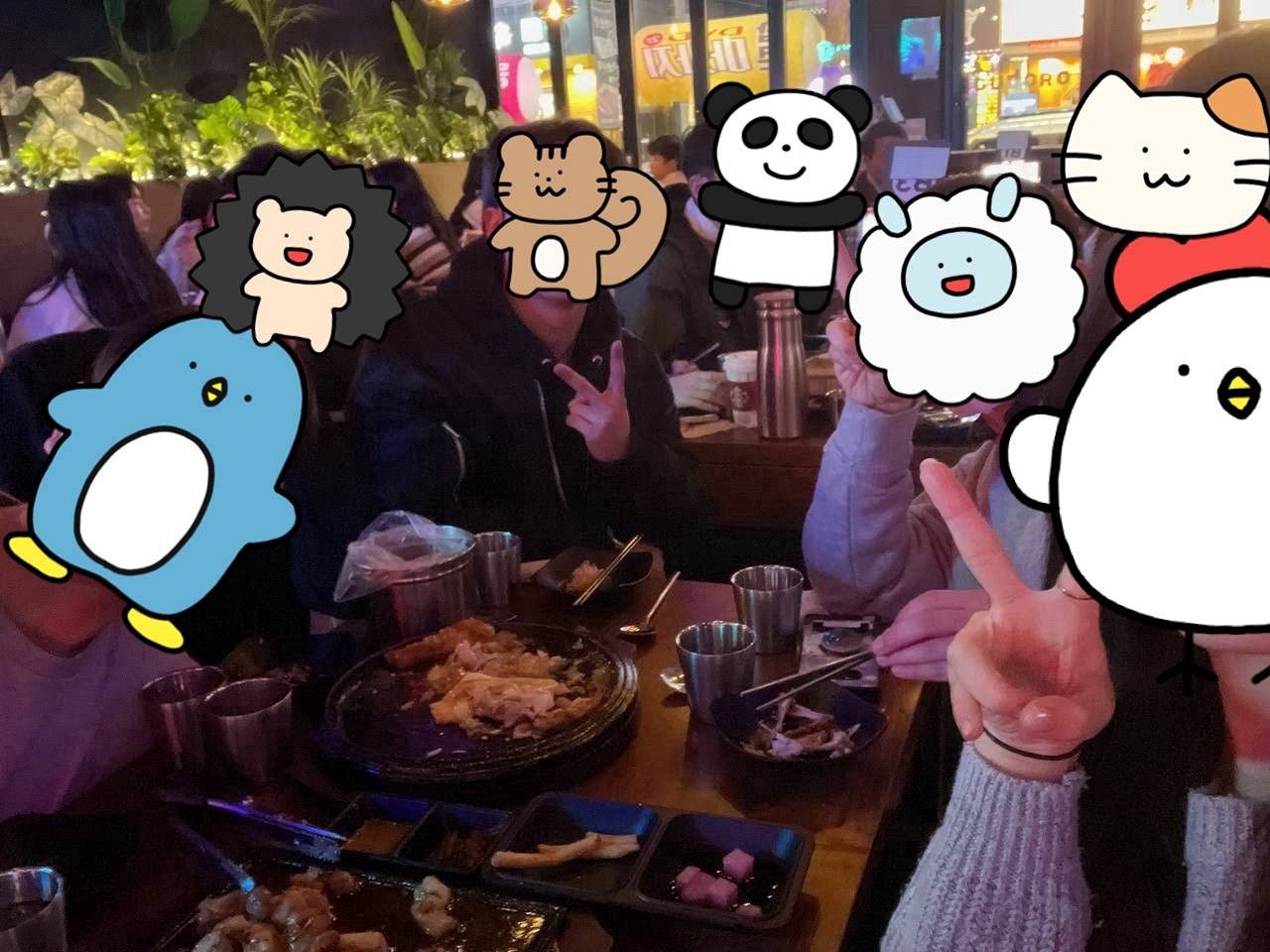 5/2 치킨뿌시기  ✊️ 😎

야식은 치킨이죵 ~  번개친목으로 치킨 먹기ㅎㅎ
너무 재밌었어요 e회원분들덕에 배꼽빠질뻔 ㅋㅋㅋㅋ

20대 신규 회원 모집합니당 같이 재밌게 자전거도 타고 친목도 다져요