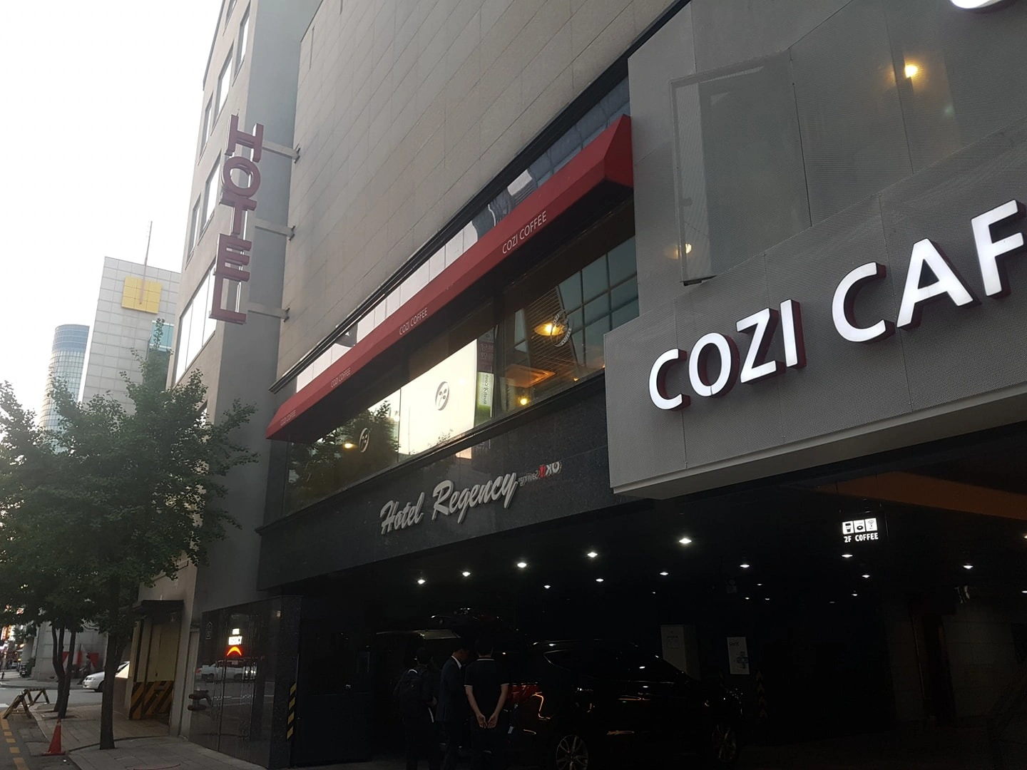 리젠시호텔 프론트 직원 모집