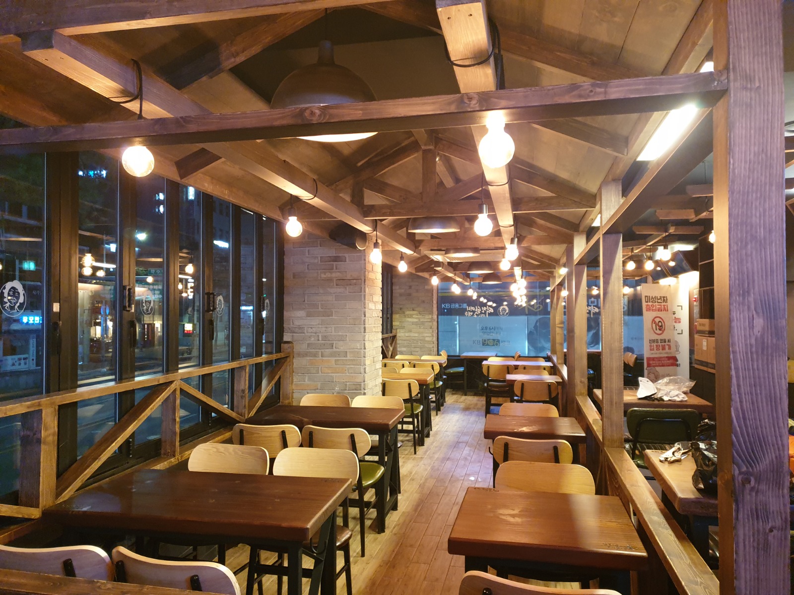 역전할머니맥주 약수점에서 홀서빙 하실 정직원  모십니다 공고 썸네일