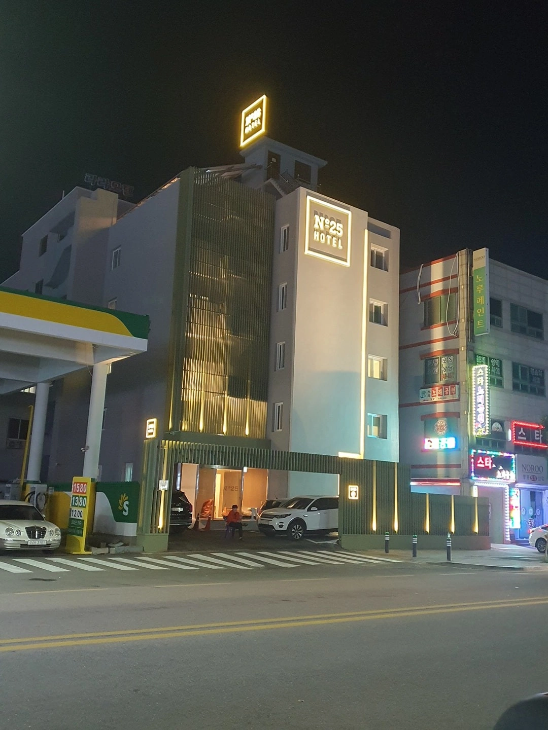 호텔No25프런트 직원 구합니다