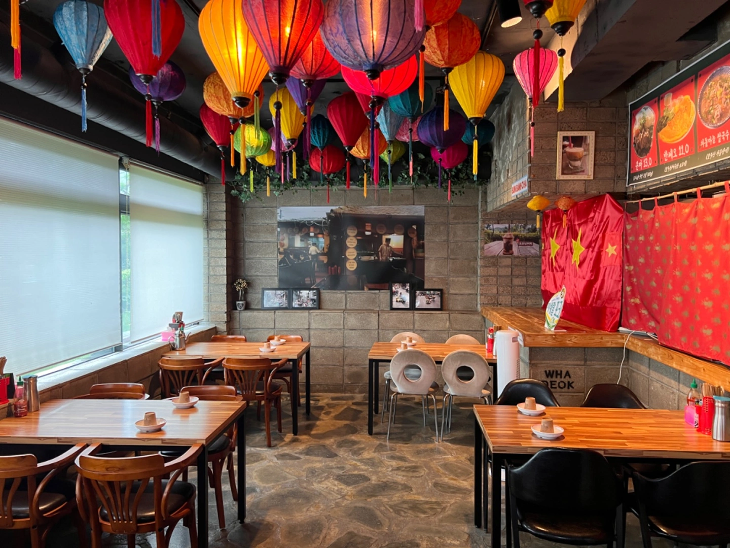 쌀국수 초단기 평일 점심 시급 14000원
